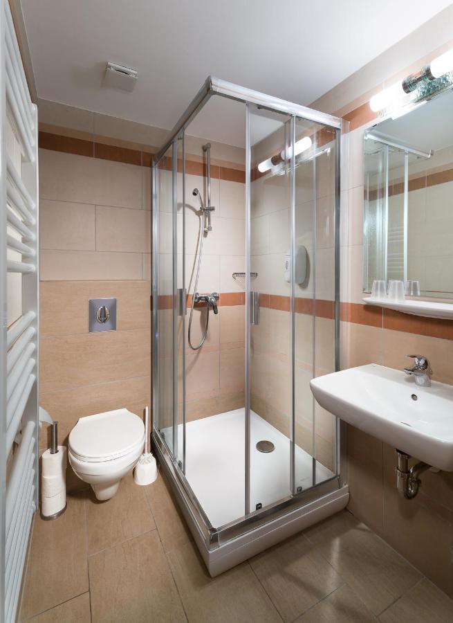 Honti Wellness Es Konferencia Szalloda 3*
